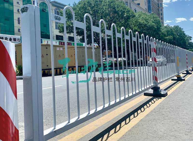 內(nèi)蒙古包頭道路護(hù)欄