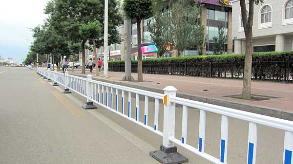 道路護(hù)欄