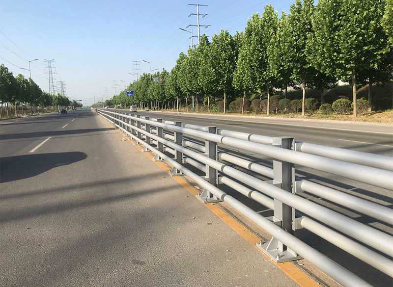 防撞護(hù)欄 (2).jpg